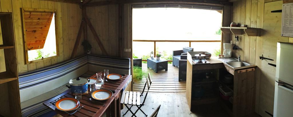 Hotel Camping Les Grillons Embrun Esterno foto