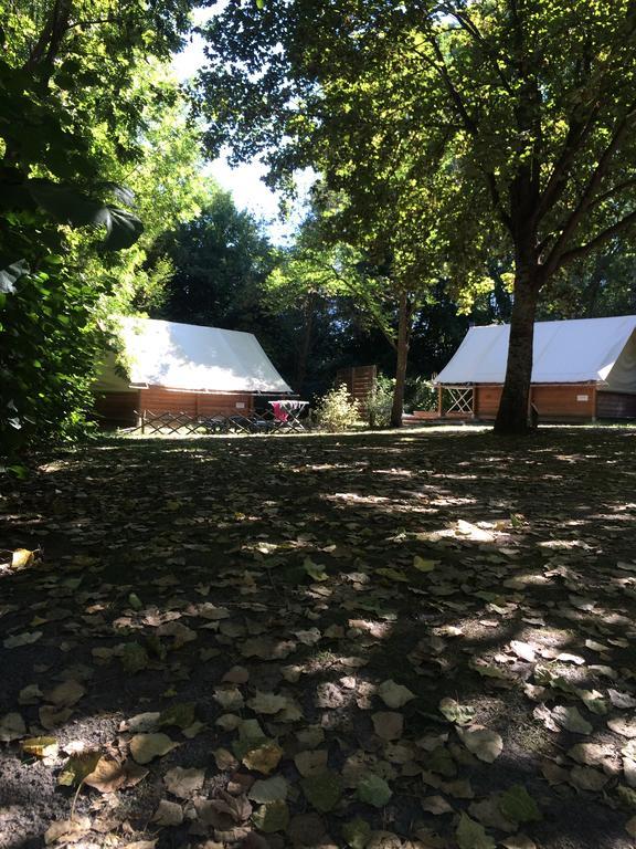 Hotel Camping Les Grillons Embrun Esterno foto