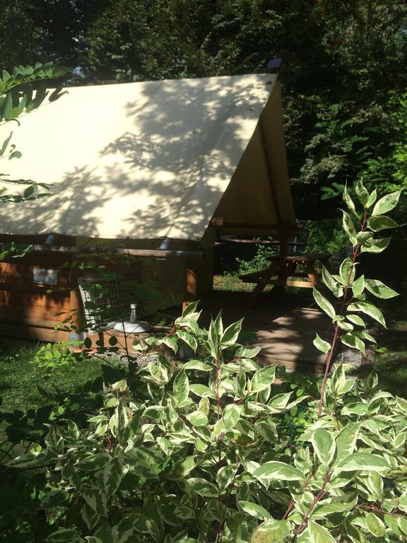 Hotel Camping Les Grillons Embrun Esterno foto