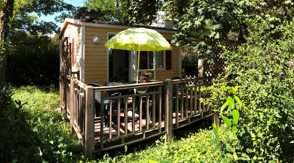 Hotel Camping Les Grillons Embrun Esterno foto